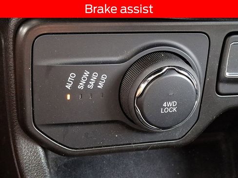 Used 2021 Jeep Renegade Latitude w/ Convenience Group image 25