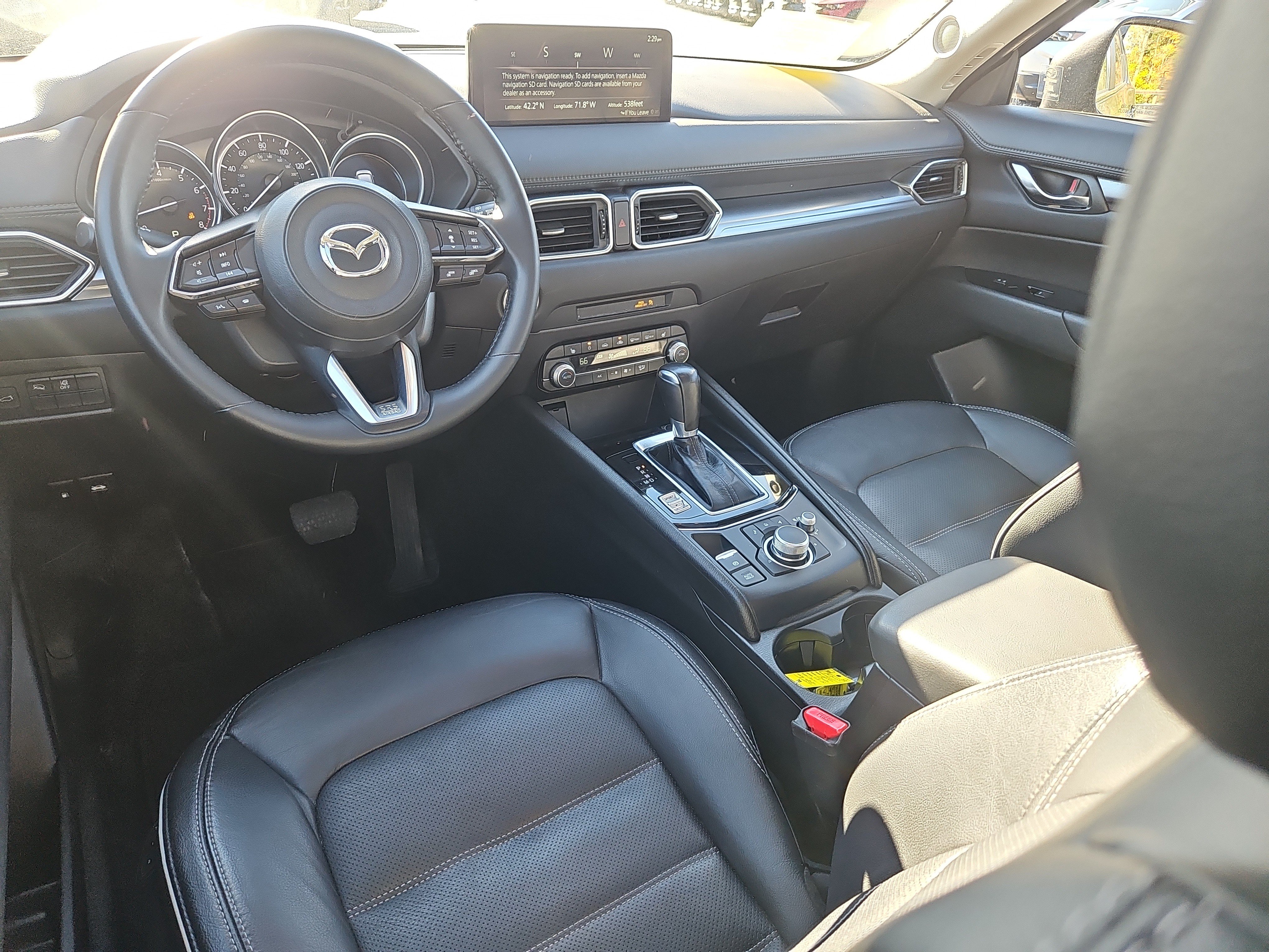 Certified 2024 MAZDA CX-5 AWD 2.5 S w/ Preferred Package image 3