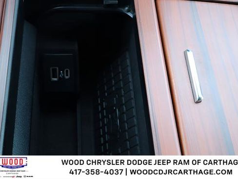 Used 2024 Lincoln Navigator Reserve AWD/4WD image 13