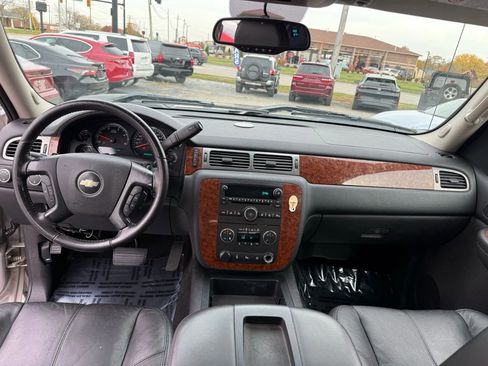 Used 2008 Chevrolet Silverado 3500 LTZ w/ EZ-Lift Tailgate Package image 18