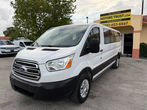 Used 2019 Ford Transit 350 XLT RWD image 2