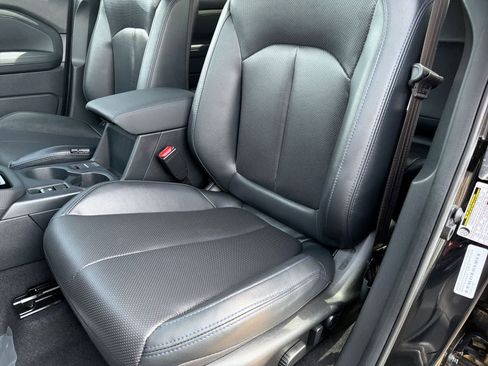 Certified 2025 Subaru Forester Limited AWD/4WD image 17
