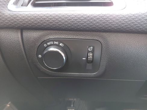 Used 2017 Chevrolet Cruze LT w/ Convenience Package image 20