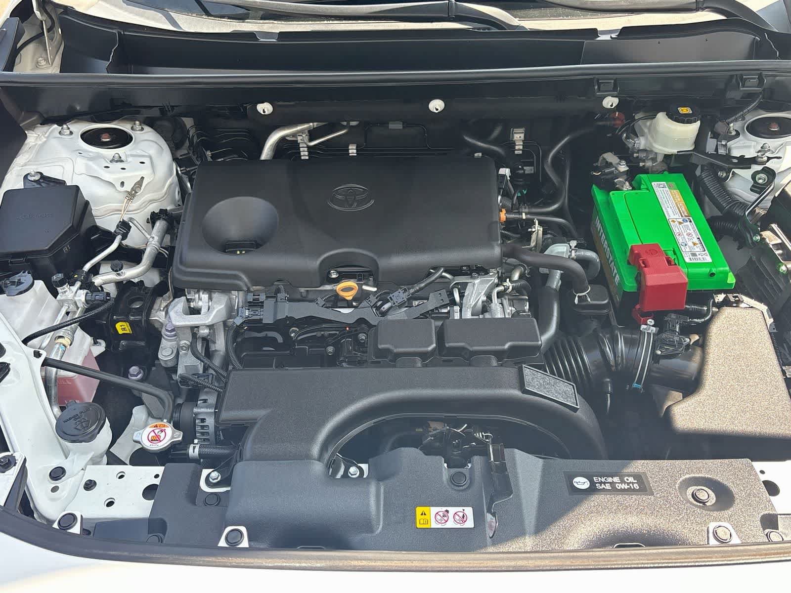 Used 2021 Toyota RAV4 XLE w/ Convenience Package FWD image 31