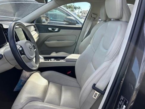 Certified 2023 Volvo XC60 B5 Ultimate w/ Protection Package Premier image 8