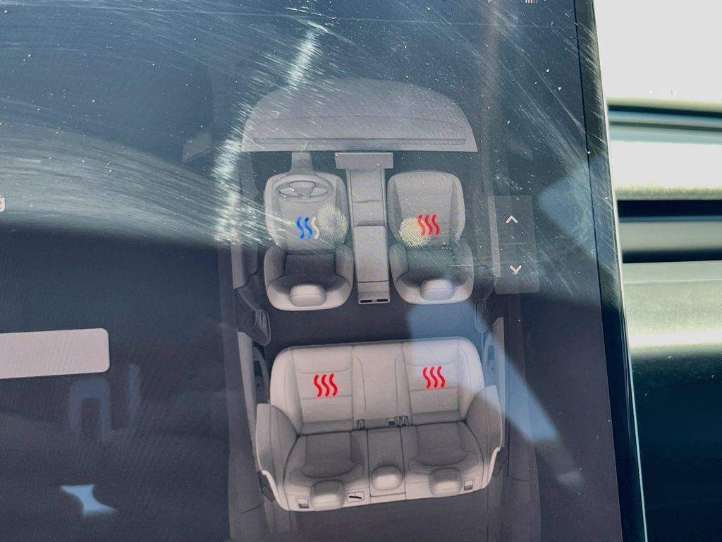 Used 2025 Tesla Model 3 Long Range RWD image 19