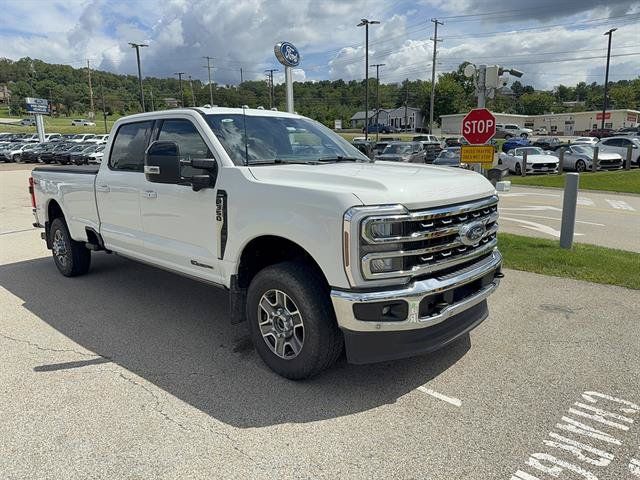 Used 2024 Ford F350 Lariat w/ Lariat Ultimate Package AWD/4WD image 4