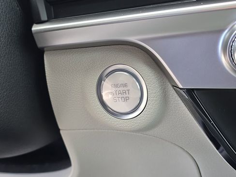 New 2025 Kia Telluride S image 28