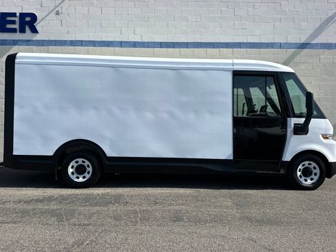 Used 2023 Chevrolet Brightdrop 600 w/ Active Safety Package 2 AWD/4WD image 3