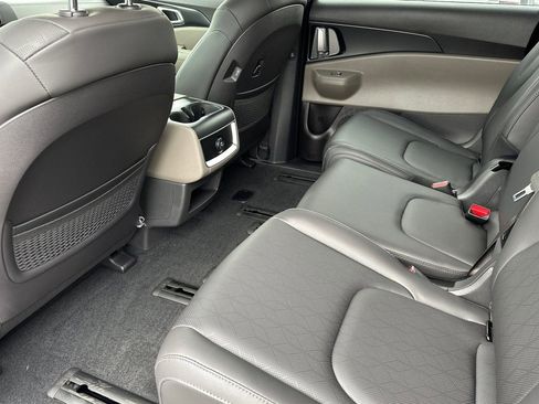 New 2026 Kia Carnival LXS image 12