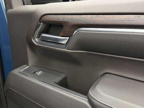 Used 2024 GMC Sierra 1500 SLT w/ SLT Premium Plus Package image 40