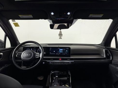 Used 2025 Kia Sorento SX Prestige image 3