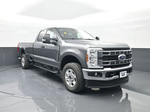 New 2026 Ford F250 XLT image 1