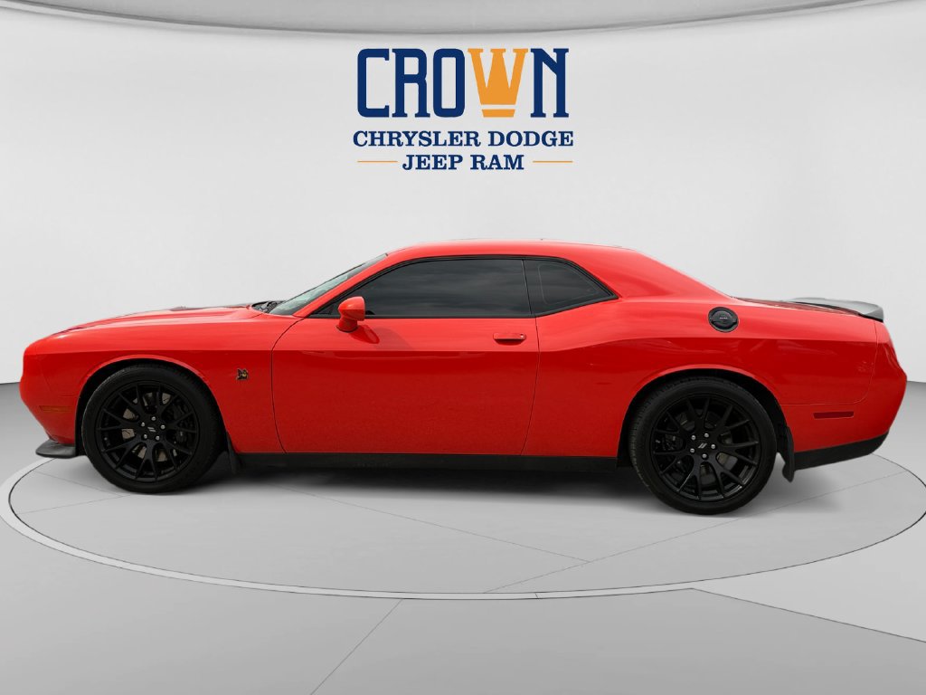 Used 2018 Dodge Challenger R/T Scat Pack RWD image 6