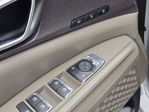 New 2026 Kia Carnival EX image 16