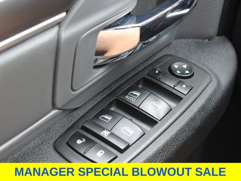 Used 2021 RAM 1500 Classic SLT AWD/4WD image 19