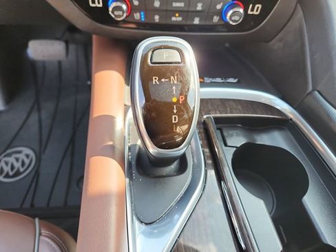 Certified 2021 Buick Enclave Avenir w/ Avenir Technology Package FWD image 30