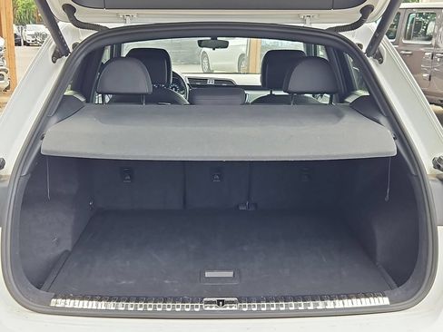 Used 2025 Audi Q3 2.0T Premium AWD/4WD image 10