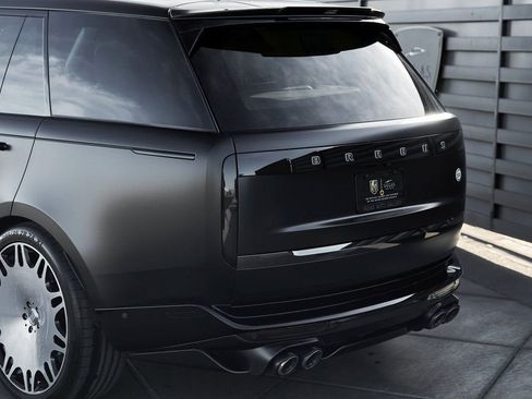 Used 2024 Land Rover Range Rover SV image 11