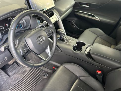 Used 2022 Toyota Venza Limited w/ Advanced Technology Package AWD/4WD image 13