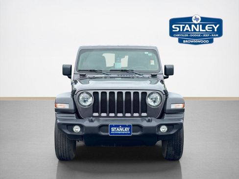 Used 2021 Jeep Wrangler Unlimited Sport AWD/4WD image 2