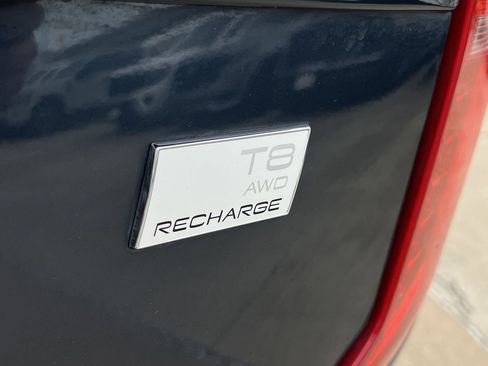 Used 2023 Volvo XC90 T8 Ultimate AWD/4WD image 7