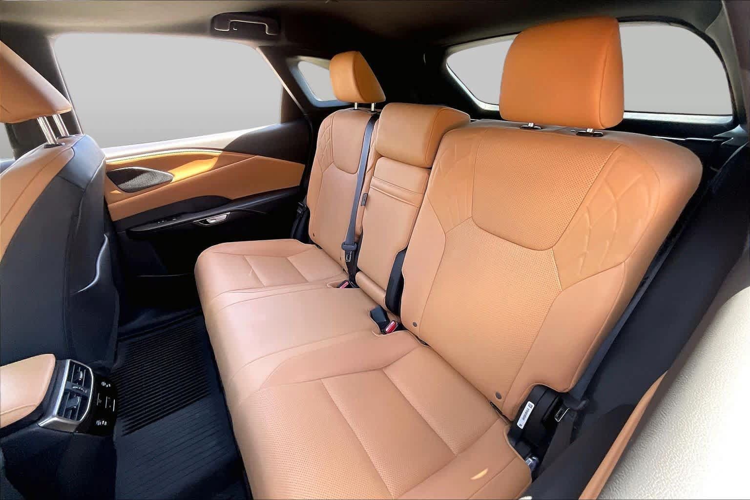 Used 2023 Lexus RX 350 Premium w/ Accessory Package (A2) FWD image 21