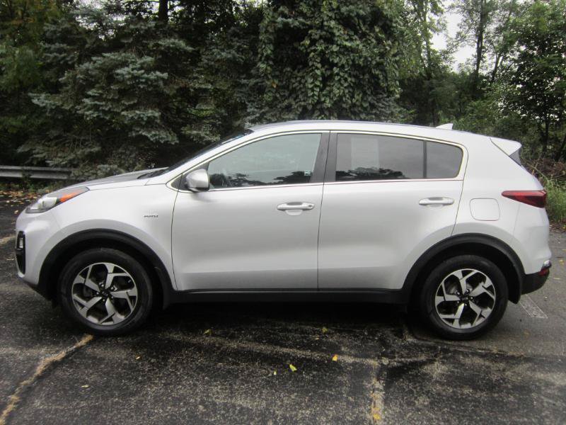 Used 2020 Kia Sportage LX AWD/4WD image 2