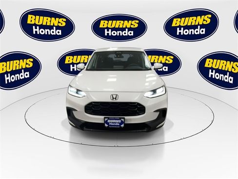 Certified 2023 Honda HR-V LX image 3