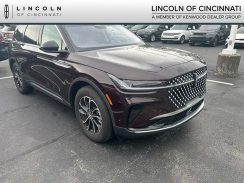 Used 2024 Lincoln Nautilus Premier AWD/4WD image 1