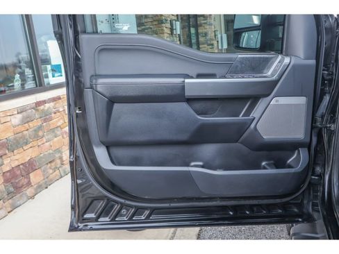 Used 2022 Ford F150 XLT w/ Equipment Group 302A High image 9