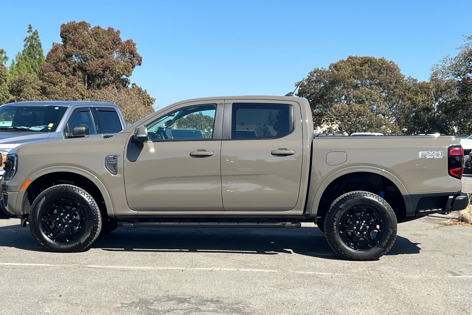 Certified 2025 Ford Ranger Lariat w/ FX4 Off-Road Package AWD/4WD image 7