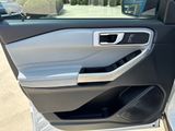Used 2021 Ford Explorer XLT w/ Equipment Group 202A image 4