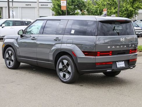 New 2026 Hyundai Santa Fe SE FWD image 2