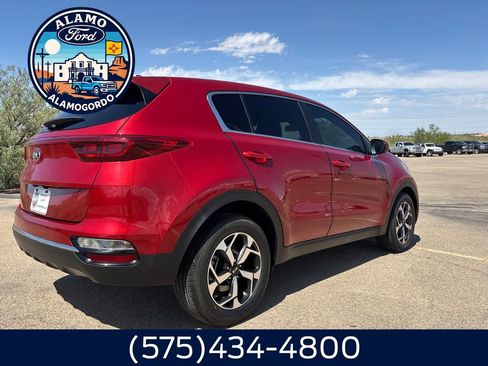 Used 2022 Kia Sportage LX FWD image 5