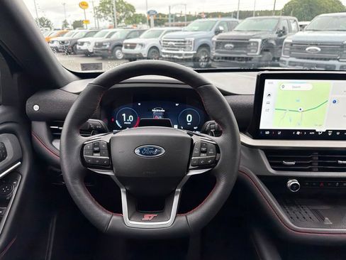 Certified 2025 Ford Explorer ST AWD/4WD image 28