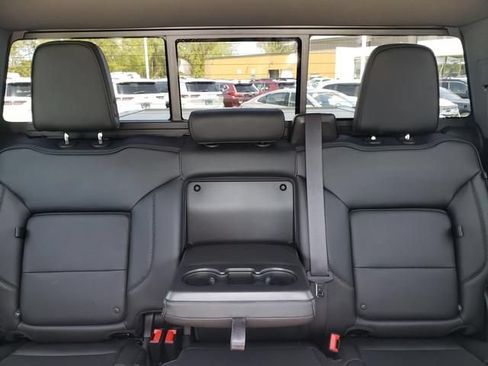 Used 2024 GMC Sierra 1500 Denali w/ Denali Reserve Package AWD/4WD image 15