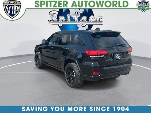 Used 2018 Jeep Grand Cherokee Altitude AWD/4WD image 7