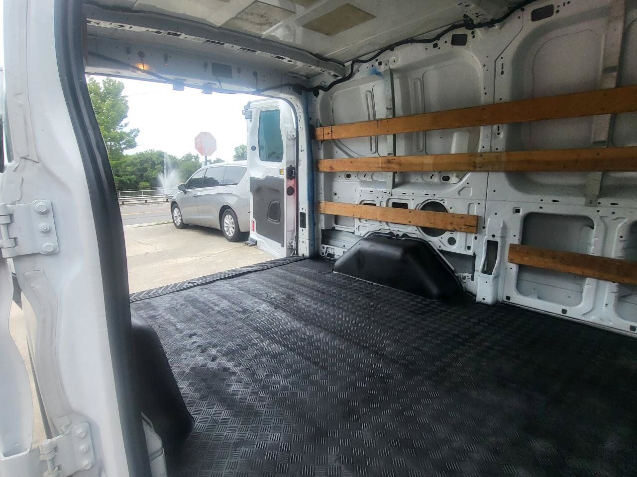 Used 2016 Ford Transit 250 130 Low Roof w/ Exterior Upgrade Package RWD image 72