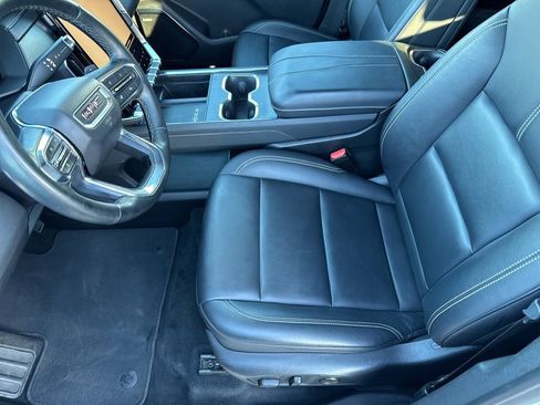 Used 2024 GMC Acadia Elevation image 14