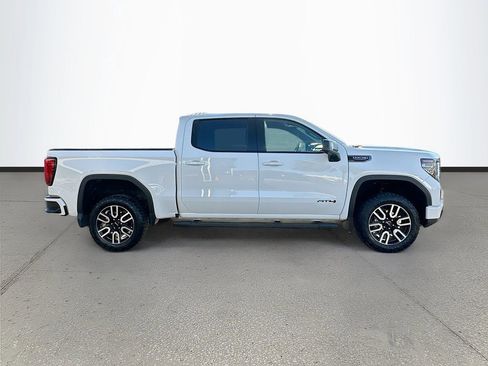 Used 2024 GMC Sierra 1500 AT4 w/ Technology Package image 8