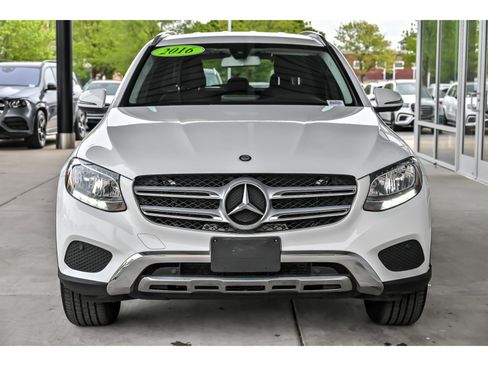Used 2016 Mercedes-Benz GLC 300 4MATIC image 4