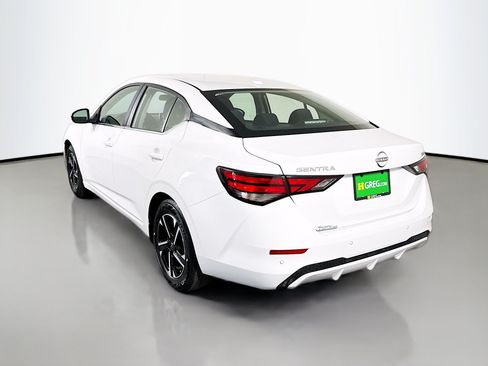 Used 2024 Nissan Sentra SV FWD image 7