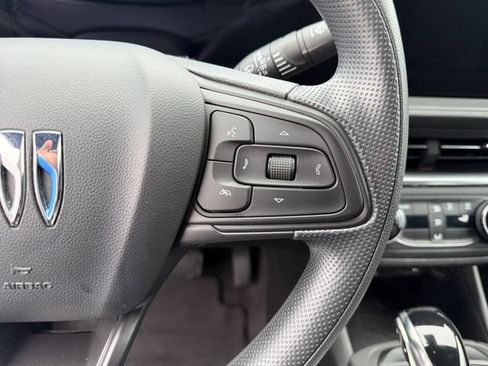 Used 2024 Buick Envista Preferred FWD image 24