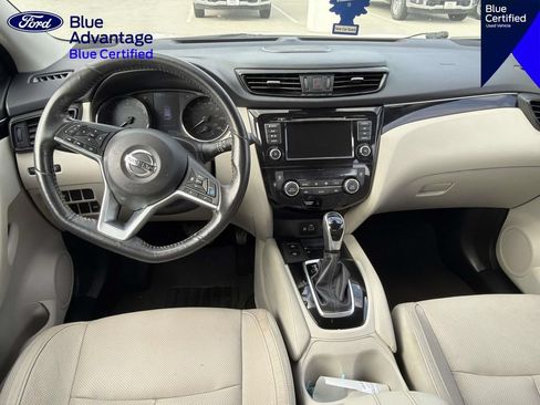 Used 2019 Nissan Rogue Sport SL FWD image 16