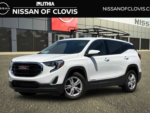 Used 2020 GMC Terrain SLE FWD image 1