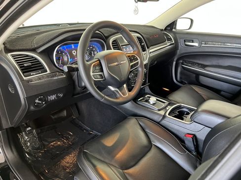 Used 2023 Chrysler 300 Touring L w/ Popular Equipment Group AWD/4WD image 18