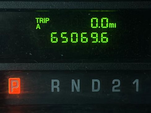 Used 2014 Ford E-250 and Econoline 250 Van 3D w/ Power Group image 13