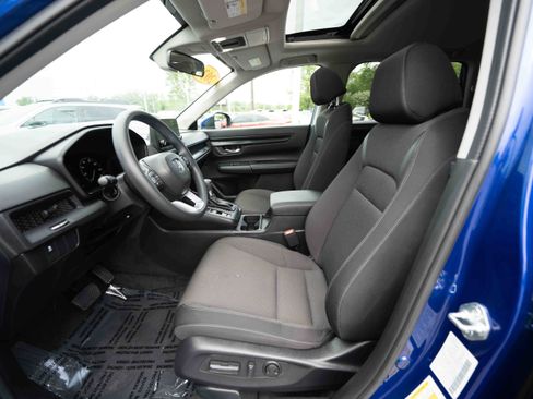 Used 2024 Honda CR-V EX image 9