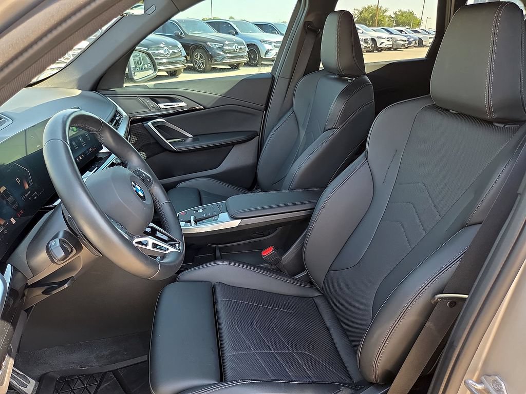 Used 2026 BMW X1 xDrive28i AWD/4WD image 16